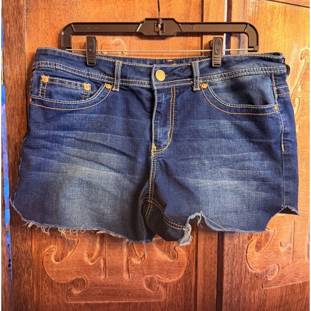 Women's Seven7 Blue Jean Shorts Size 14 Cut Off Raw Hem Denim C6